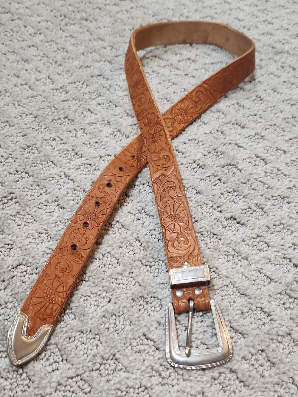 Chess King Vintage Floral Tooled Leather Western Belt Silver-Tone Buckle Medium